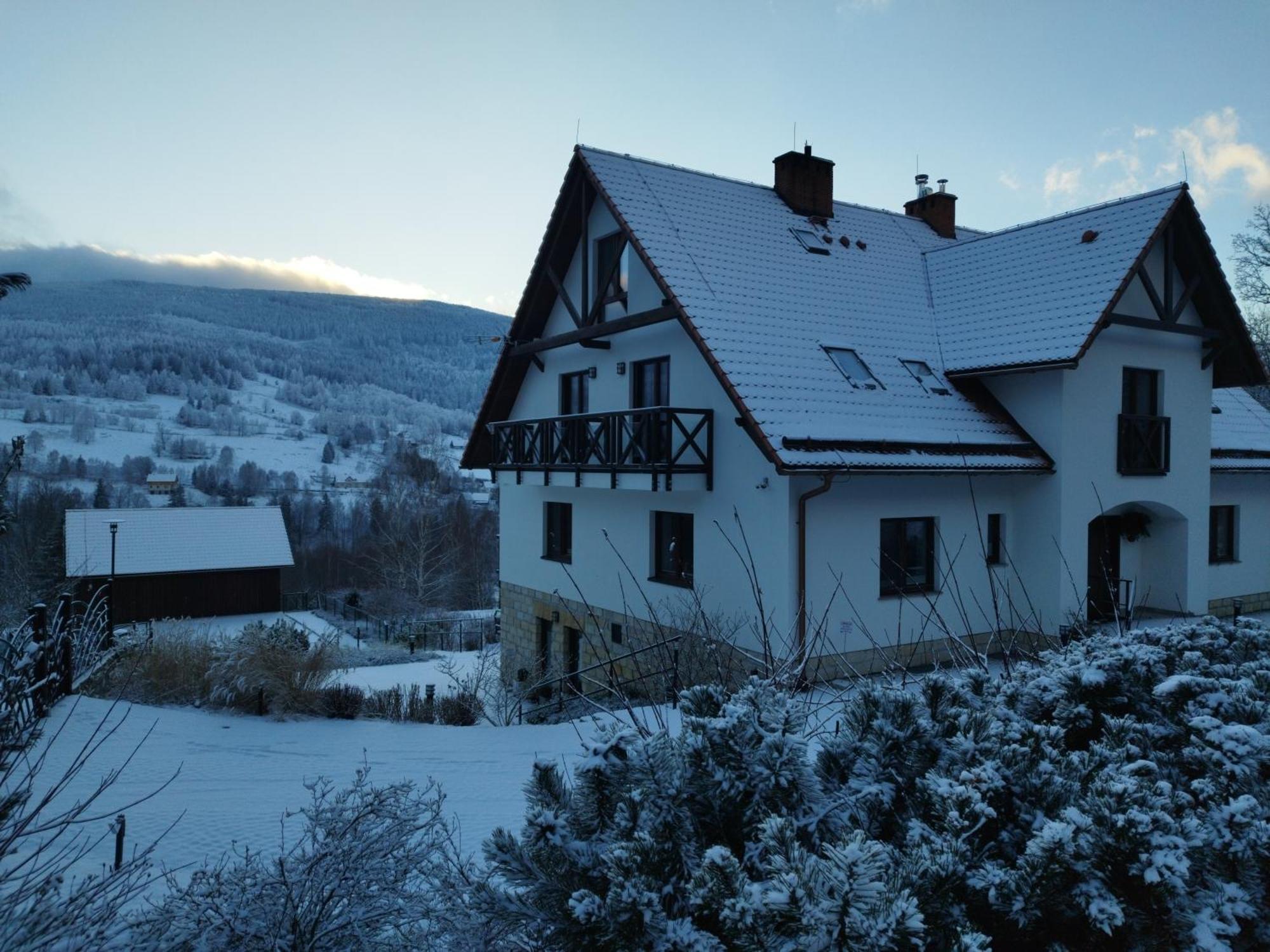 Apartamety i Pokoje Gościnne Na Jaskółczej Świeradów-Zdrój Exterior foto